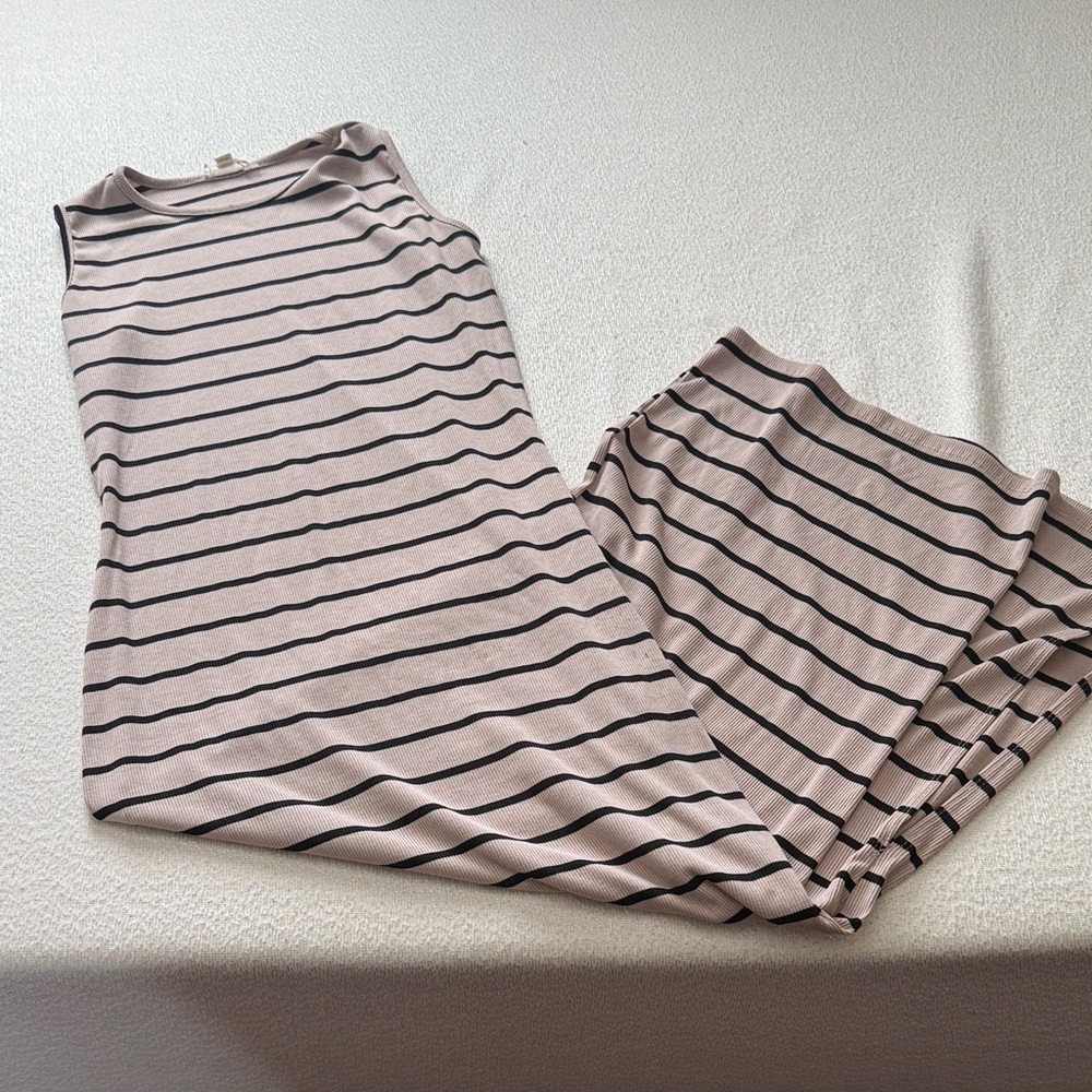 Sleeveless Striped Midi Dress in cream tan and Black